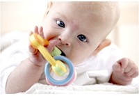 Tolo Baby Rammelaar Driehoek - Pastelkleur-2