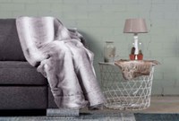 Woondeken plaid grey 150x200 cm rabbitfur look met zachte gevoerde binnenkant