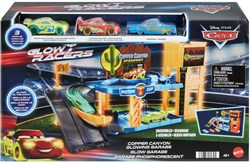 Fisher-Price Disney Cars garage Glow Racers met 3 auto's speelgoedset