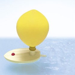 Goki houten ballon boot speelgoed - kleurrijke waterpret