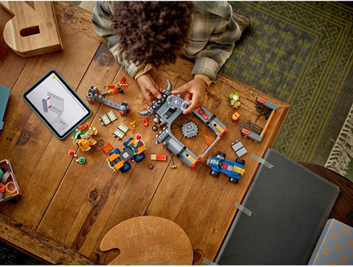 LEGO Super Mario coffret de construction Mario Kart - Aventure au château de Bowser-3
