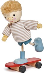 Tender Leaf popje - houten speelgoed Edward met skateboard voor kinderen