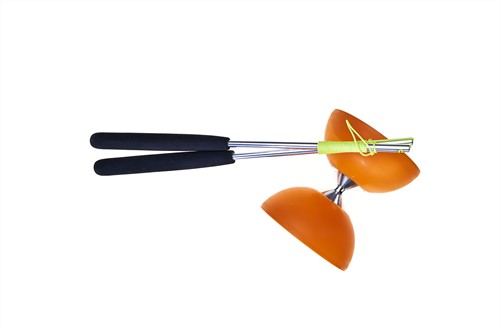 Diabolo en caoutchouc Acrobat avec bâtons en aluminium - Orange