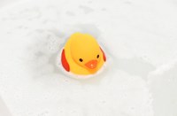 Mom's Care jouet de bain canard flottant sans BPA coloré-3