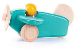 Bajo houten vliegtuig met piloot - speelgoed vliegtuig lichtblauw