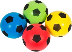Megaform voetbal speelballen set van 4 - zachte foam ballen voor kinderen