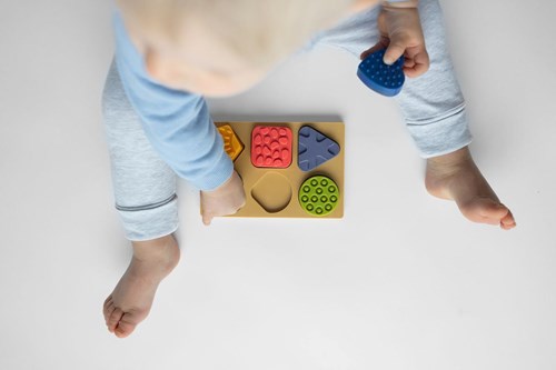 Mom's Care SENSORY TOYS Sensory Puzzle Shapes 6 pieces 4