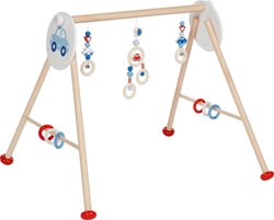 Goki baby gym en bois cars - arche d'éveil avec voitures et anneaux
