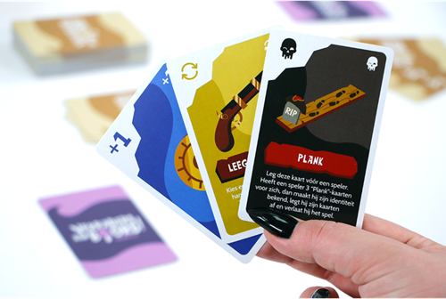999 Games jeu de cartes Verraders aan Boord! party game pour 3 à 8 joueurs-3