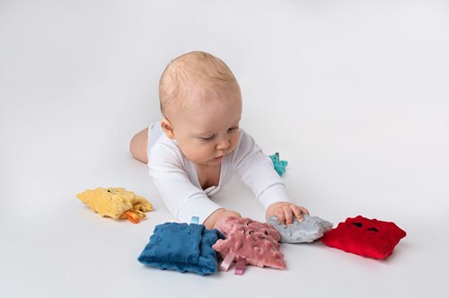 Mom's Care SENSORY TOYS Emotion Sensory pouches 8