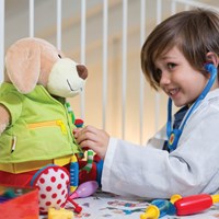 Edushape Activiteitenknuffel Dr. Pooch-2