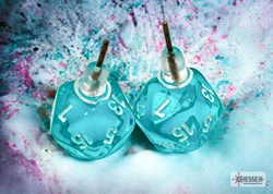 Boucles d'oreilles Chessex jouet bleu-vert translucide Mini-Poly D20