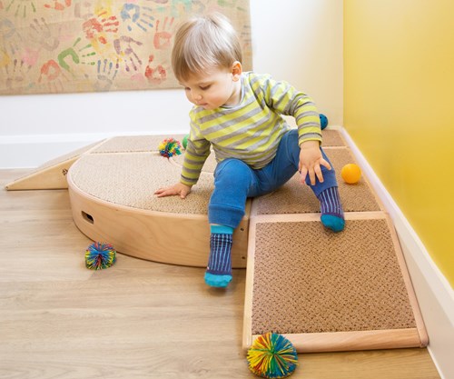 Community Playthings podium speelgoed - grote hoek stage set voor kinderen-2