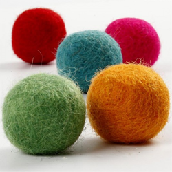 Creativ Company CC Wol Kralen 20mm Sterke Kleuren 64 stuks