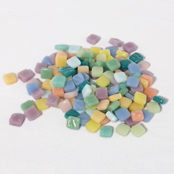 Colourful Mosaics carreaux mosaïque carrés colorés mix pastel 100 grammes