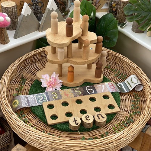 Cosy plateforme de jeu Tuff Spot - jouet en bois créatif pour enfants-2