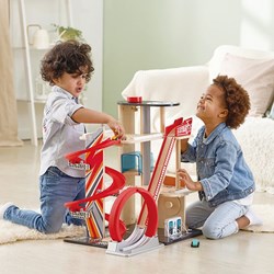 Hape stunt garage houten speelgoed - Gearhead Stunt Garage racebaan