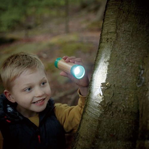 Hape handgedreven zaklamp duurzaam speelgoed bamboe