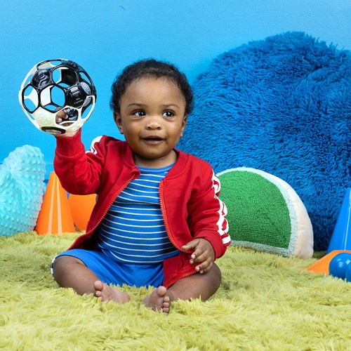 Oball baby voetbal rammelaar zwart wit - flexibele bal voor baby's
