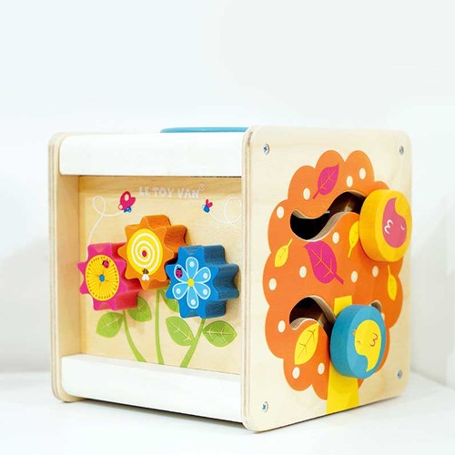 Le Toy Van Petit Activity Cube