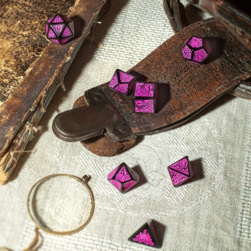 Q-Workshop Call of Cthulhu set de dés - 7 pièces - noir magenta-3