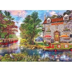 Gibsons Riverside Inn (1000)