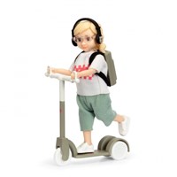 Lundby poppenhuis speelfiguur kind met kickbike - kleurrijk speelgoed