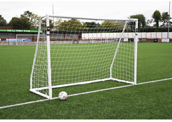 Precision but de football match plastique 3m x 2m blanc homologué BS 8462