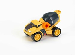 Klein Volvo bouwvoertuig cementtruck 1:24 geel grijs zandbak speelgoed